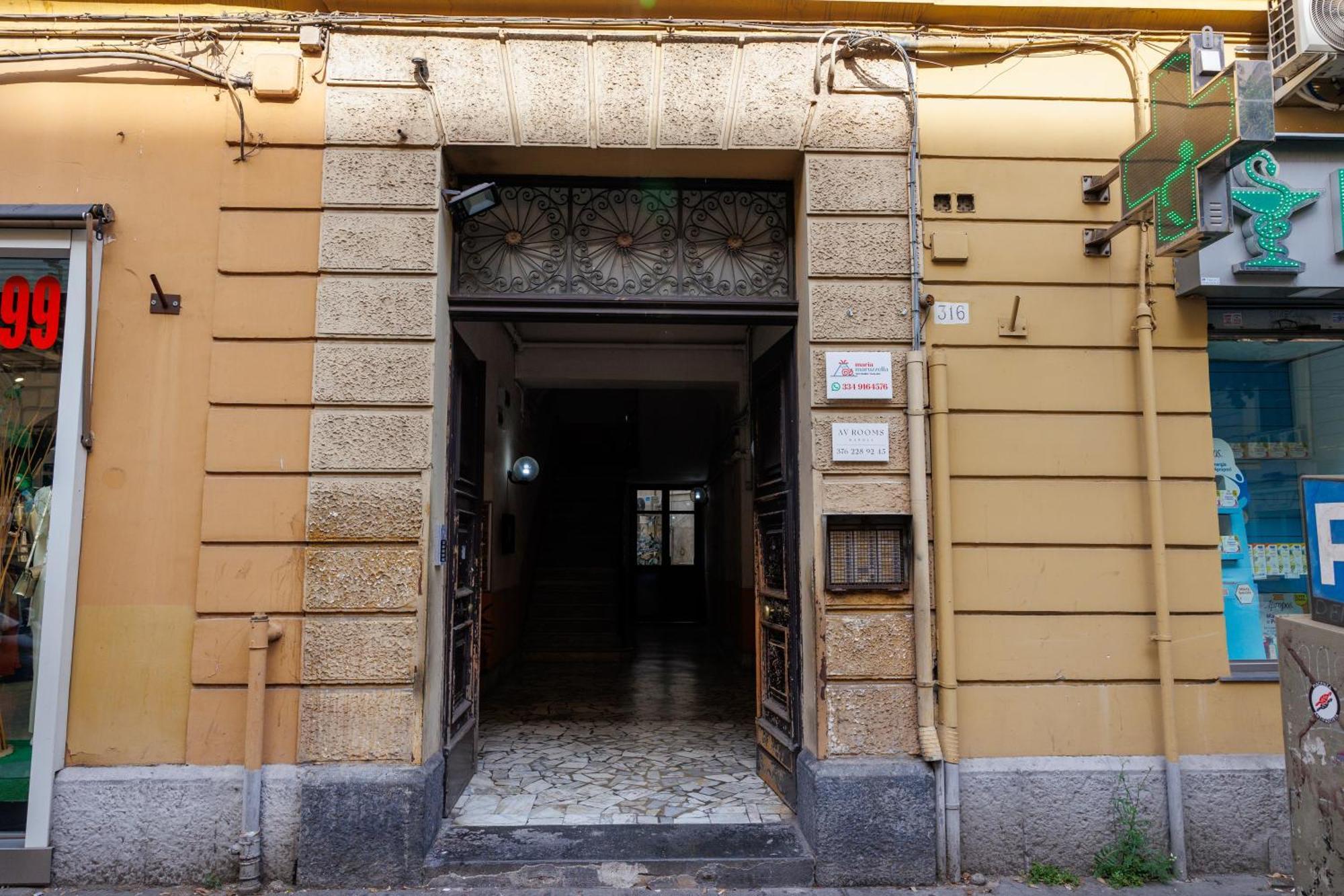 Maria Maruzzella B&B Luxury Suites 那不勒斯 外观 照片