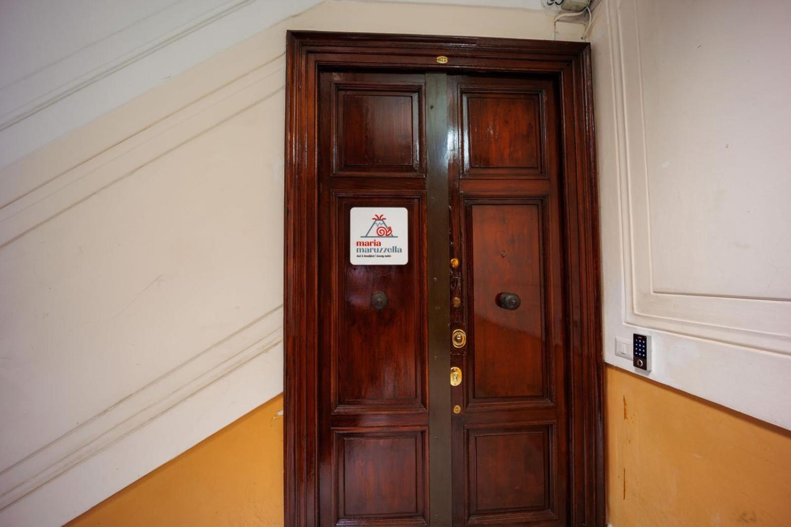 Maria Maruzzella B&B Luxury Suites 那不勒斯 外观 照片